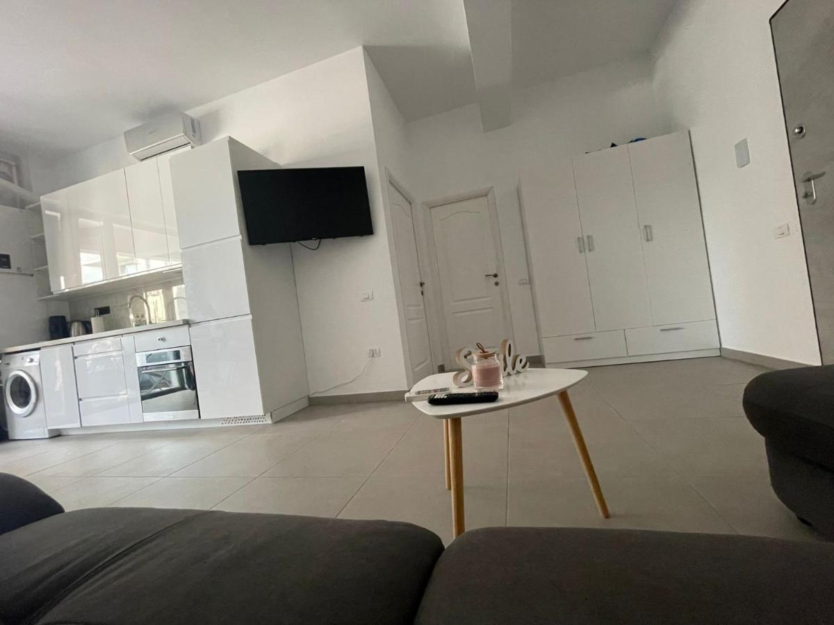 La Oti&Miruna Lägenhet Năvodari Exteriör bild